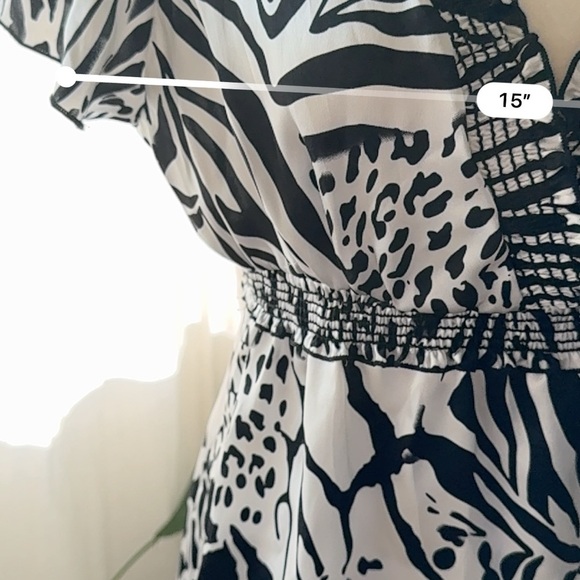 Vintage y2k Black and White V Neck Animal Print Tunic Top - Picture 2 of 5